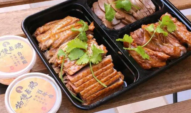 物只鹵鵝品牌logo與食品包裝設(shè)計(jì)欣賞(圖4)